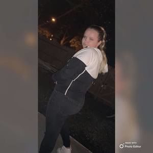 Meet your Posher, Alexis